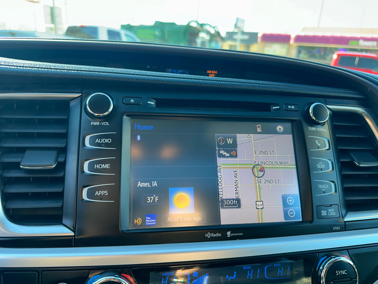 Toyota Highlander AWD 4dr V6 XLE (Natl) 2014