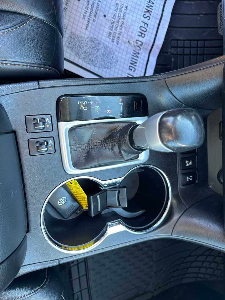 Toyota Highlander AWD 4dr V6 XLE (Natl) 2014