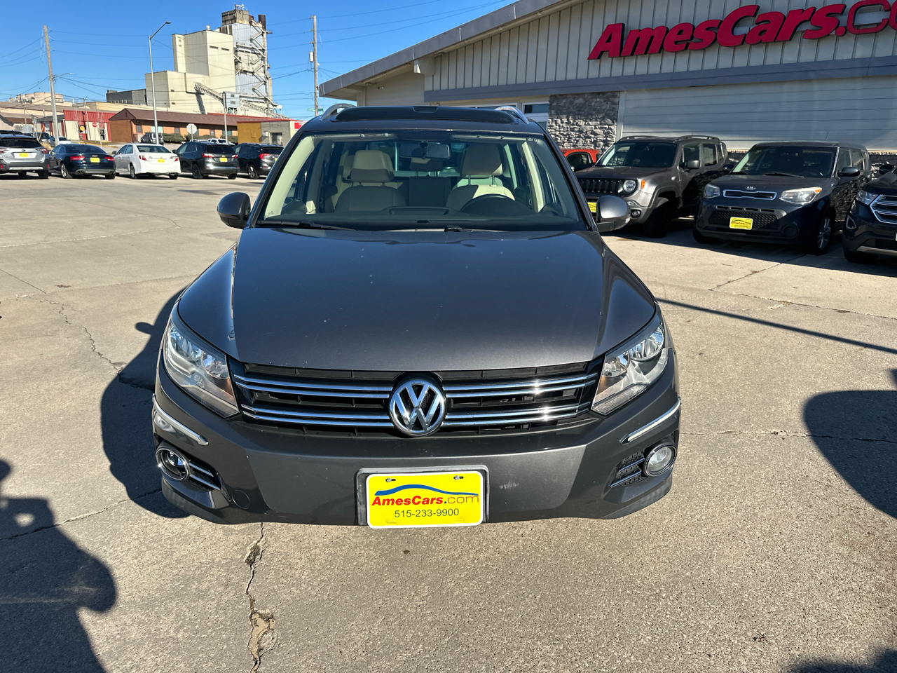 Volkswagen Tiguan 2WD 4dr Auto SE w/Sunroof & Nav 2012