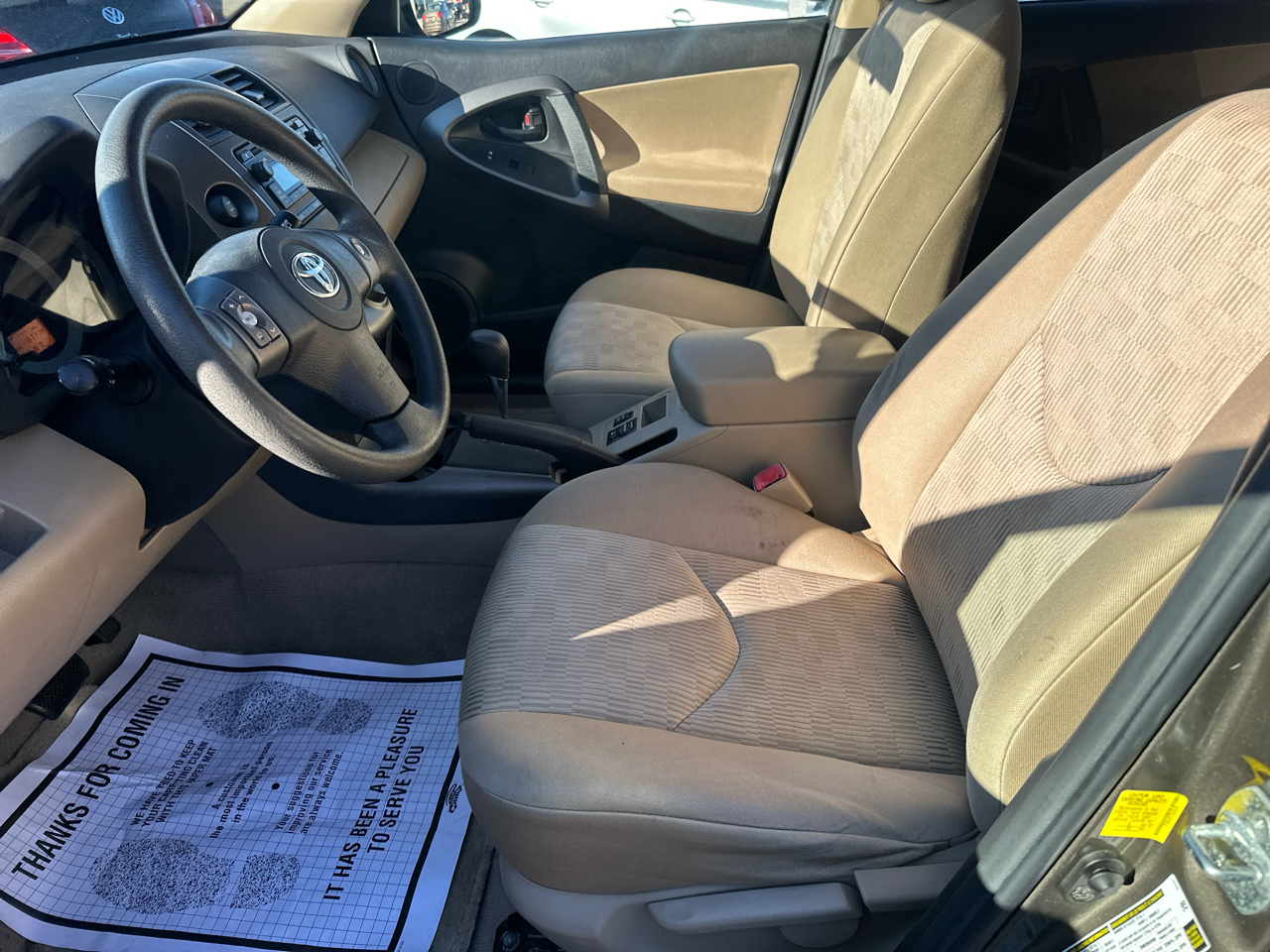 Toyota RAV4 4WD 4dr I4 (Natl) 2012