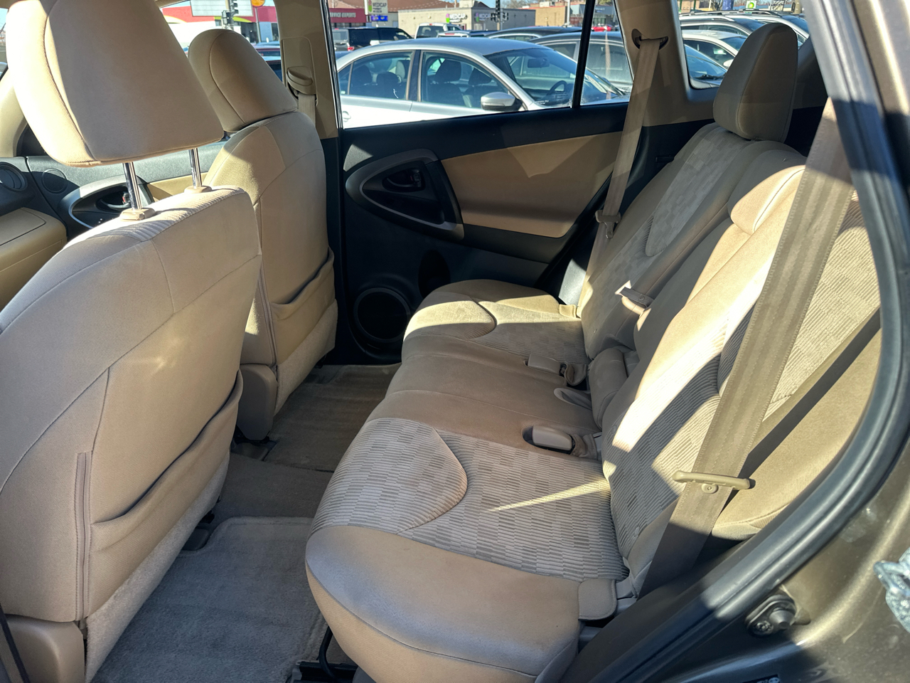 Toyota RAV4 4WD 4dr I4 (Natl) 2012