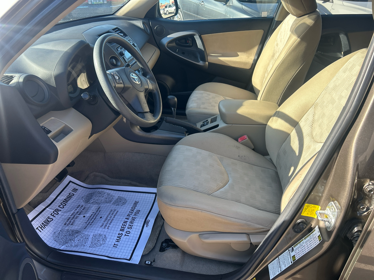 Toyota RAV4 4WD 4dr I4 (Natl) 2012