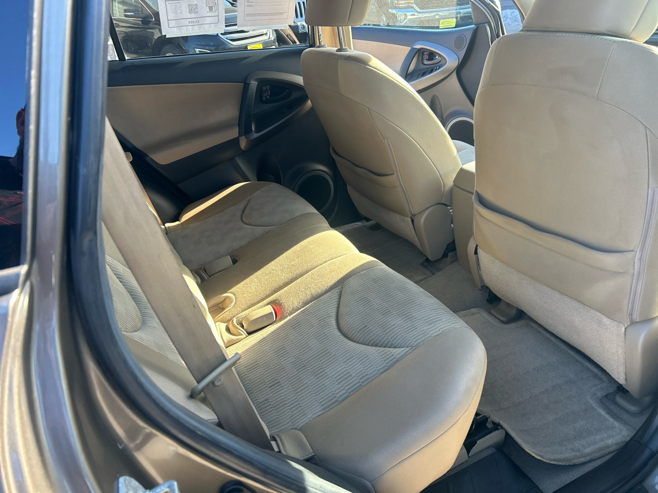 Toyota RAV4 4WD 4dr I4 (Natl) 2012