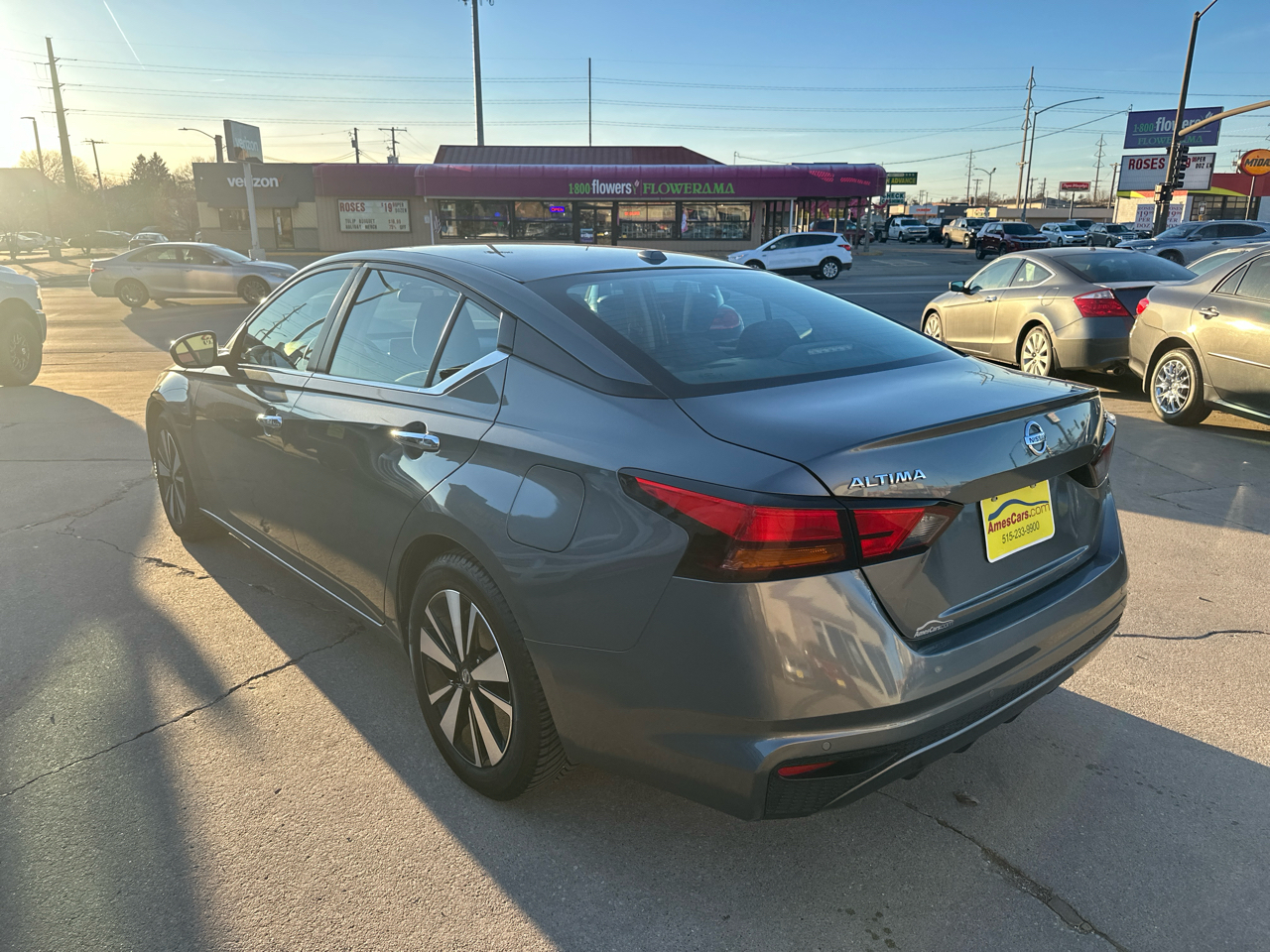 Nissan Altima 2.5 SV Sedan 2021
