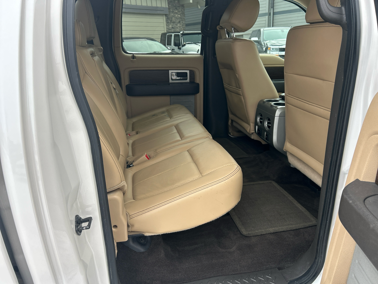 Ford F-150 4WD SuperCrew 145" Lariat 2013