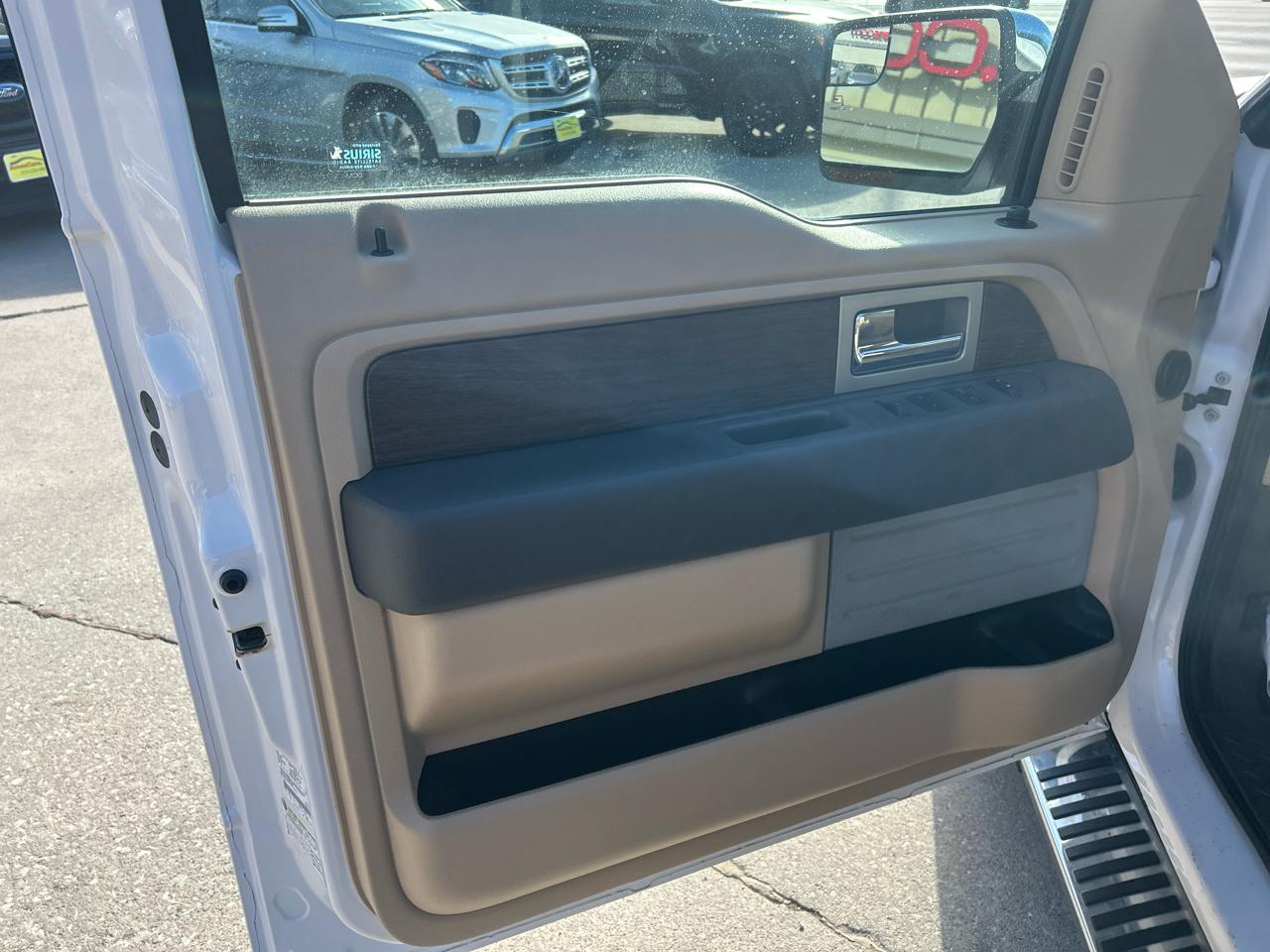 Ford F-150 4WD SuperCrew 145" Lariat 2013