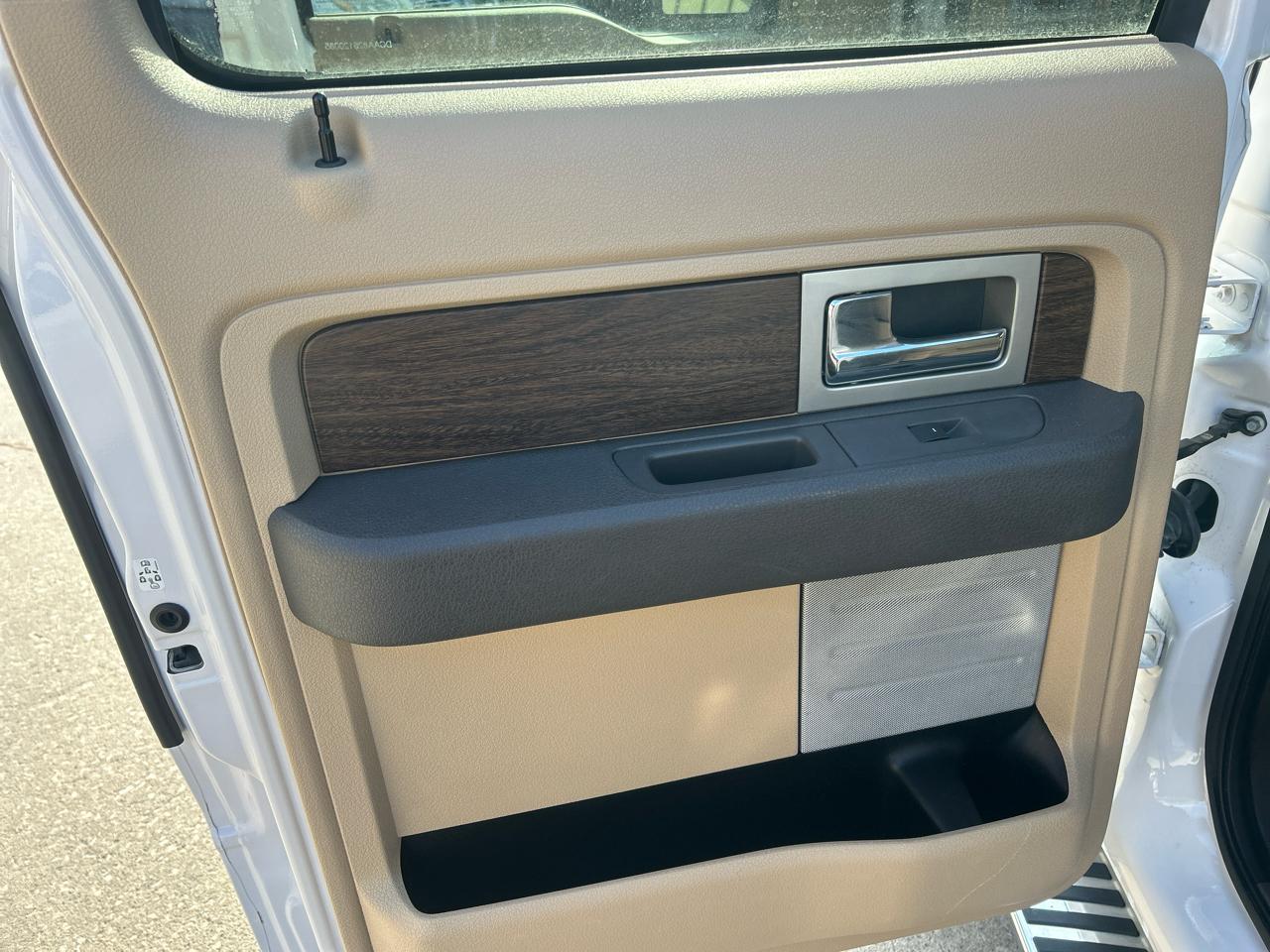 Ford F-150 4WD SuperCrew 145" Lariat 2013