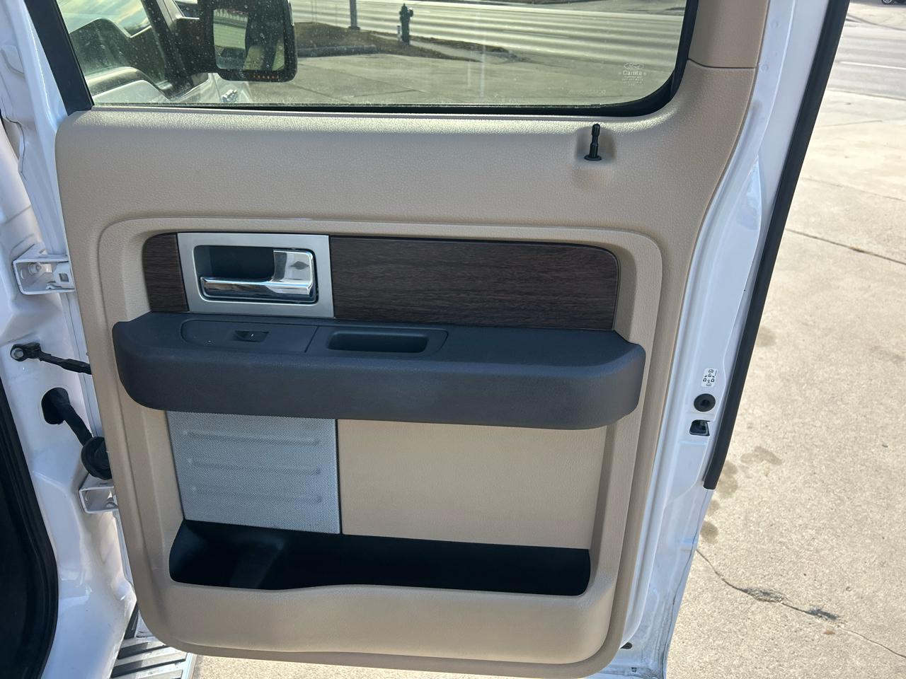 Ford F-150 4WD SuperCrew 145" Lariat 2013