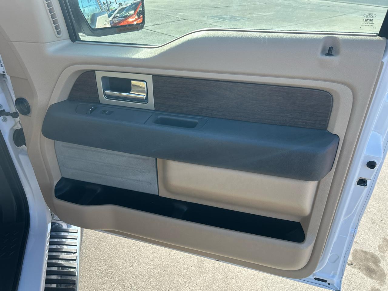 Ford F-150 4WD SuperCrew 145" Lariat 2013