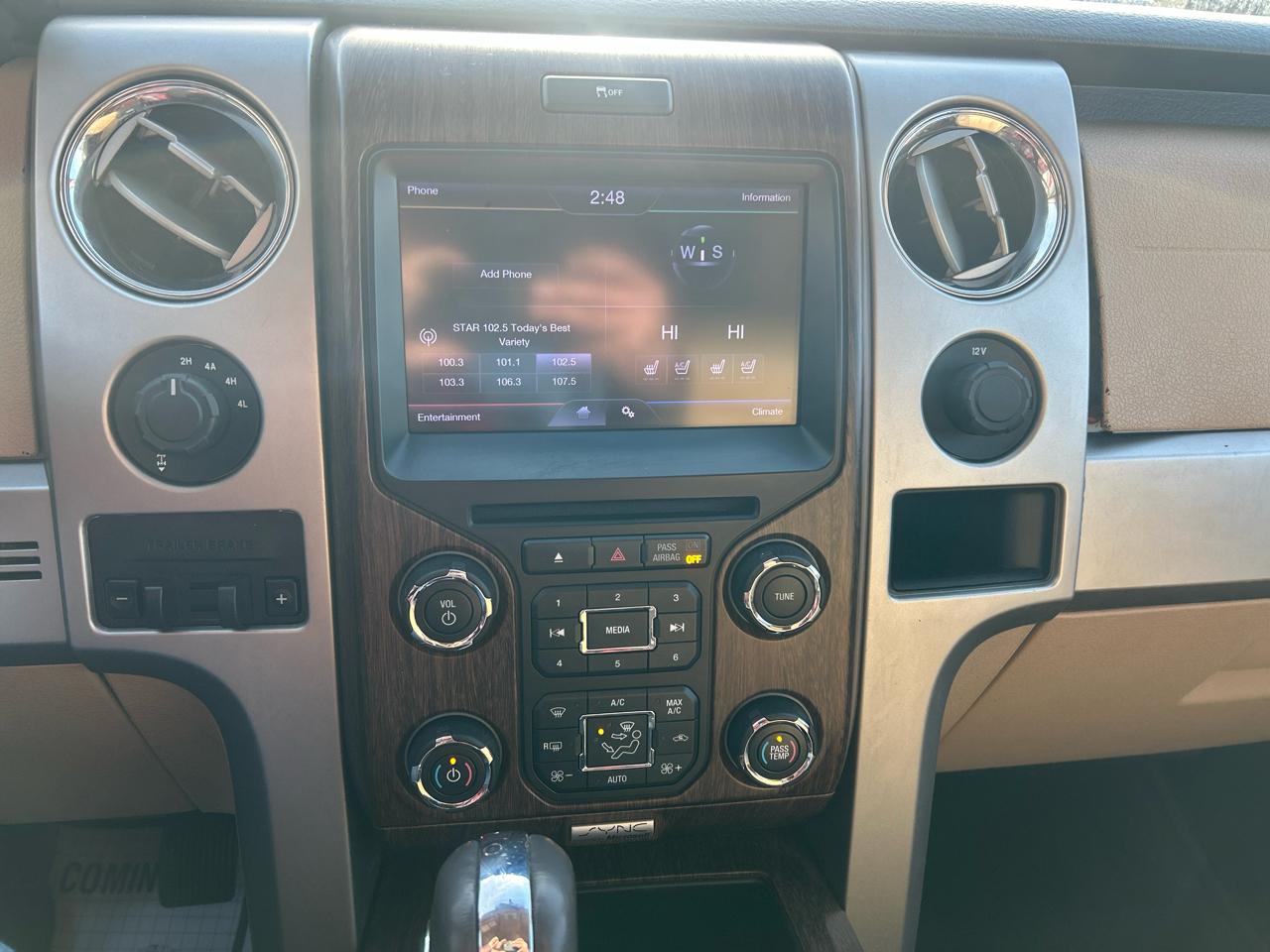 Ford F-150 4WD SuperCrew 145" Lariat 2013