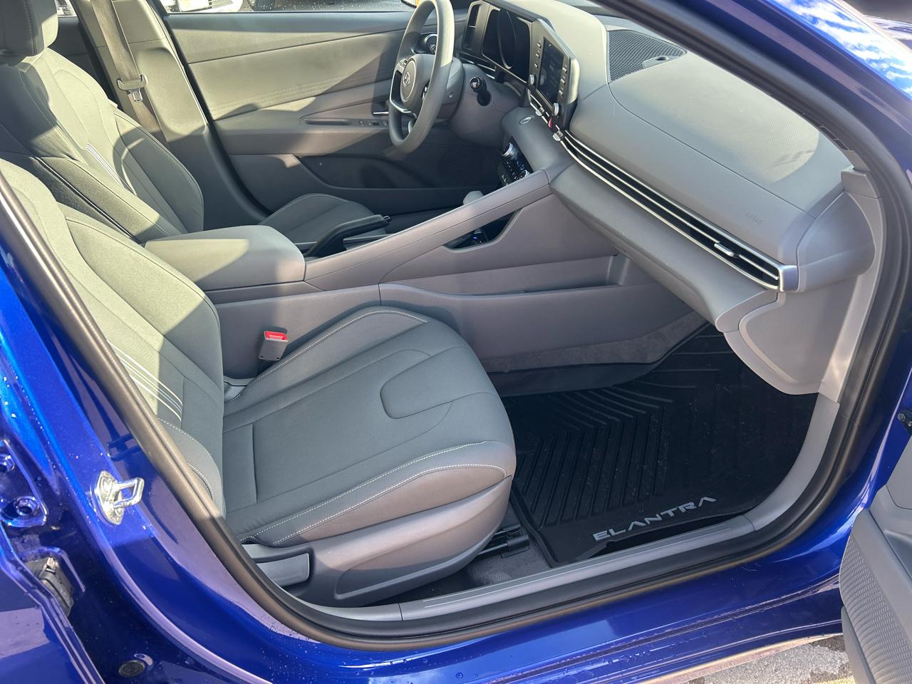 Hyundai Elantra SEL IVT 2023