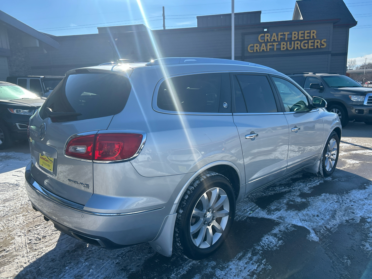 Buick Enclave AWD 4dr Premium 2016