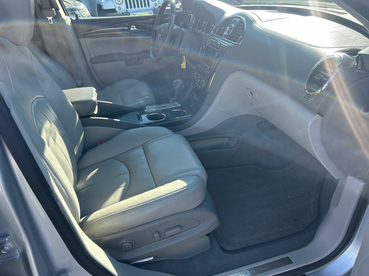 Buick Enclave AWD 4dr Premium 2016