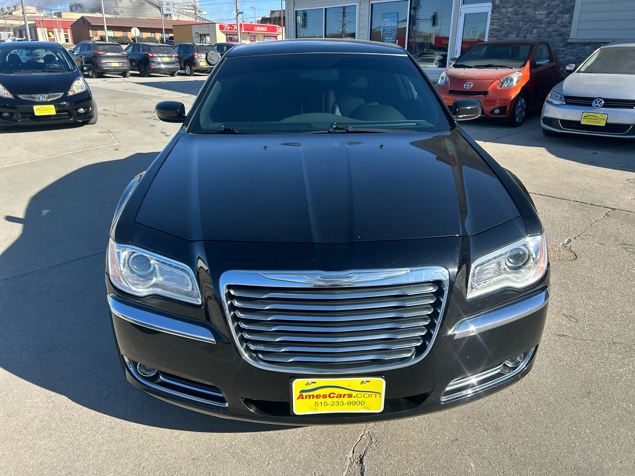 Chrysler 300 4dr Sdn RWD 2013