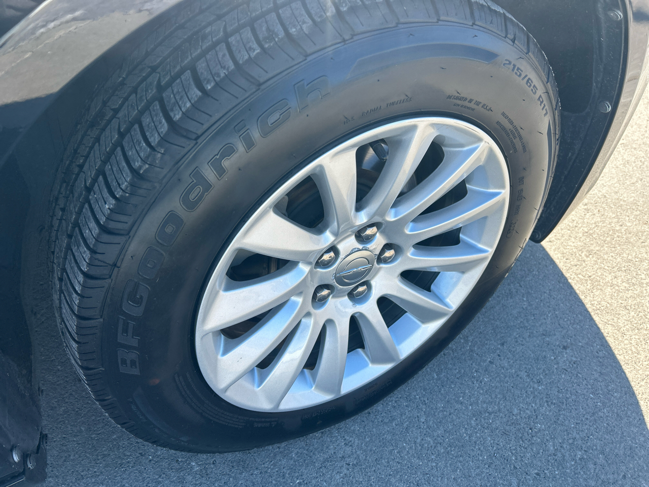 Chrysler 300 4dr Sdn RWD 2013