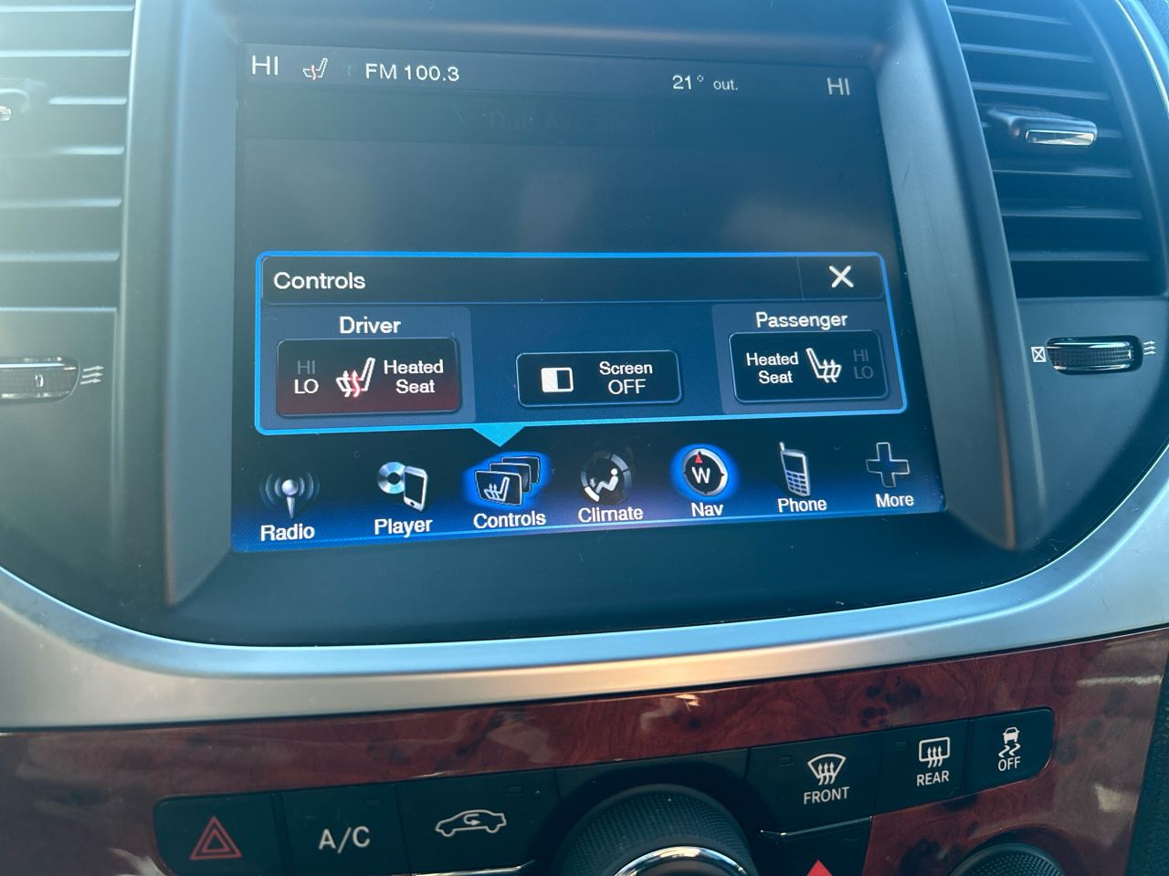 Chrysler 300 4dr Sdn RWD 2013