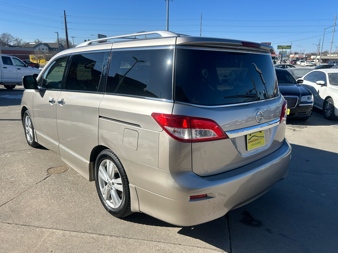 Nissan Quest 4dr LE 2012
