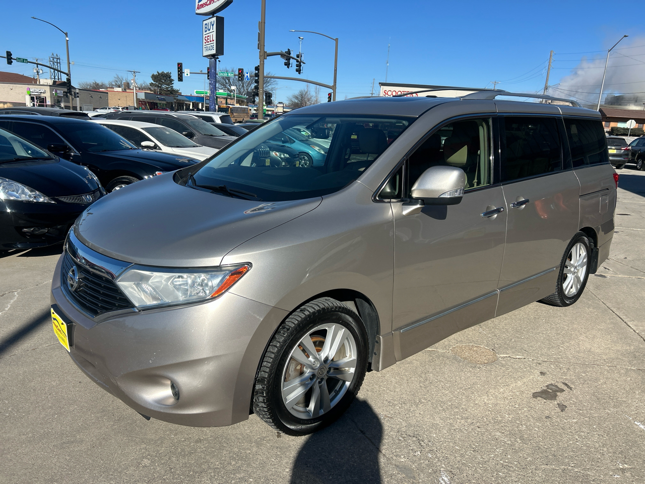 Nissan Quest 4dr LE 2012