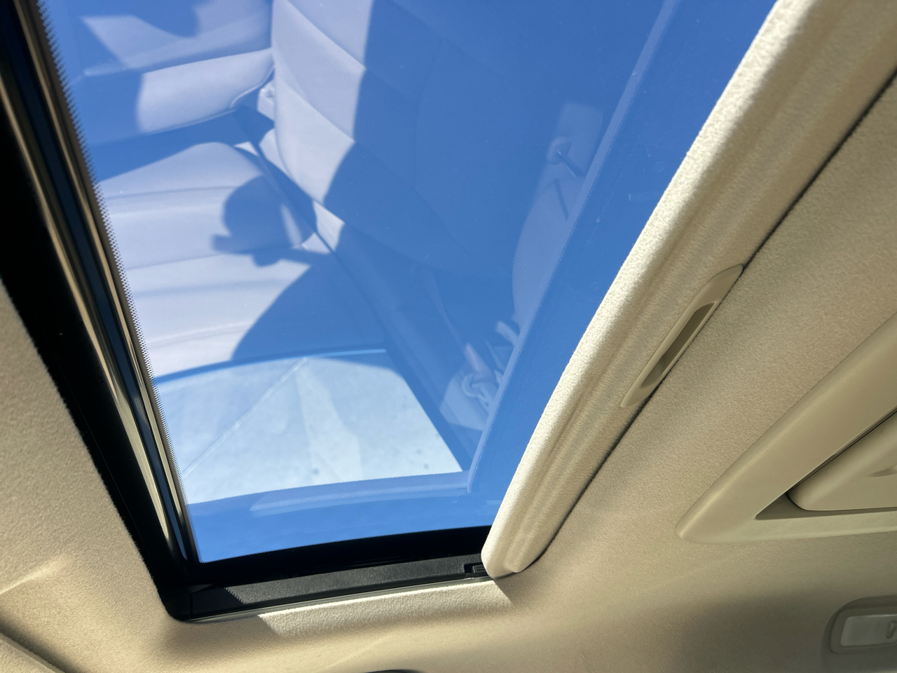 Nissan Quest 4dr LE 2012