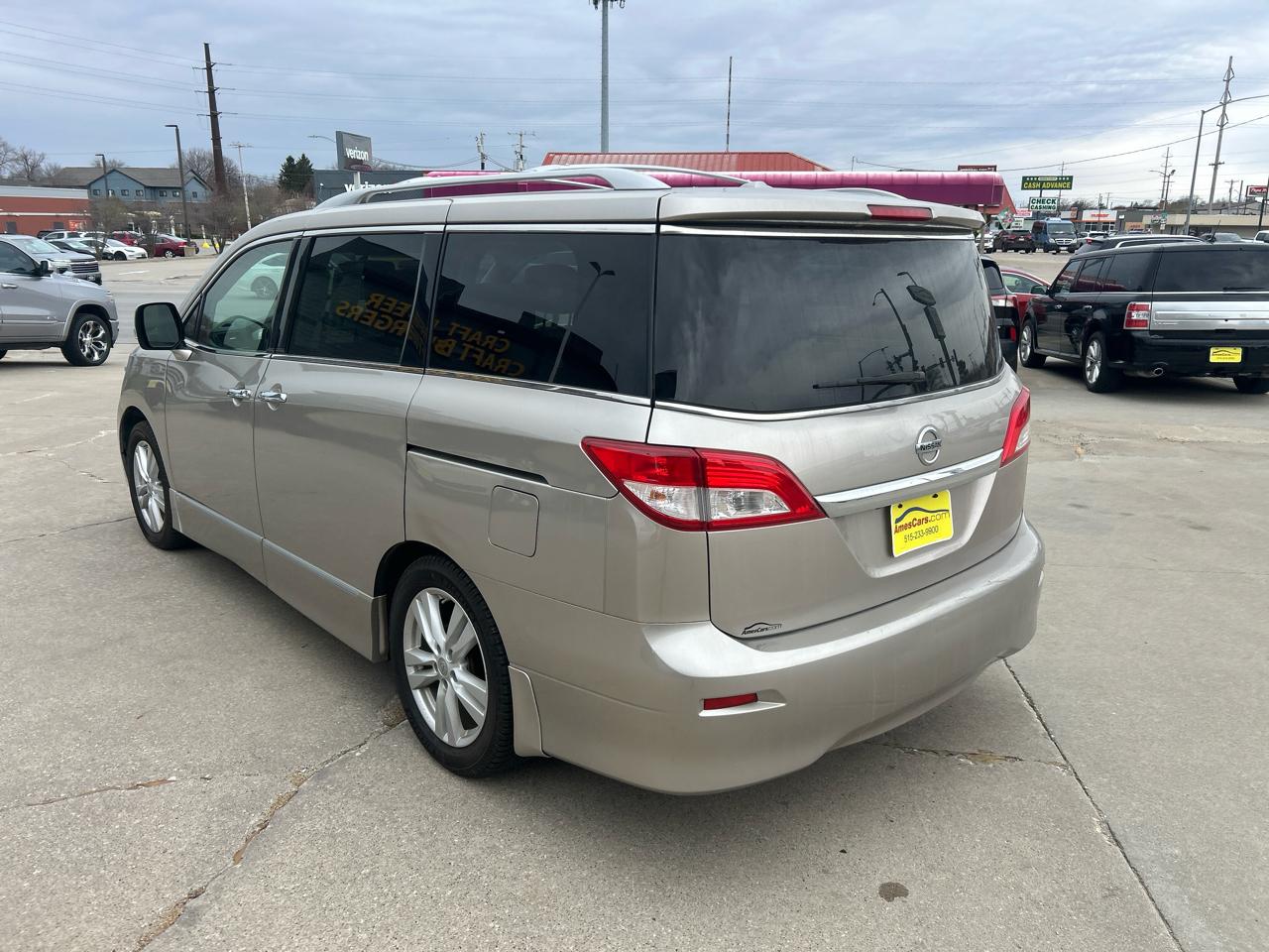 Nissan Quest 4dr LE 2012