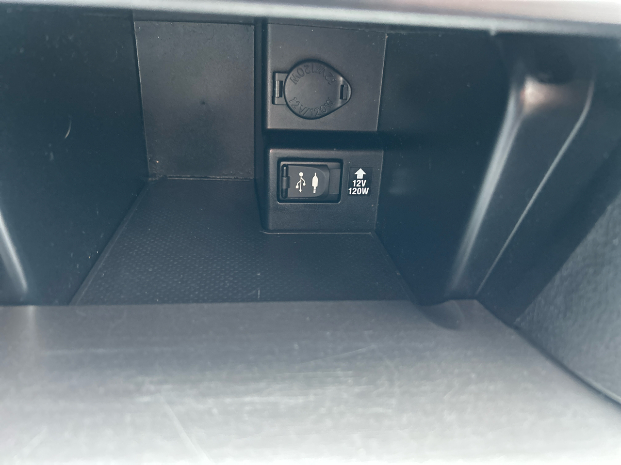 Toyota Camry 2014.5 4dr Sdn I4 Auto SE Sport (Natl) 2014