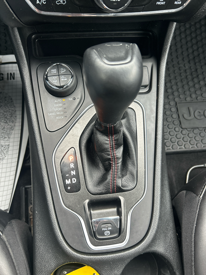 Jeep Cherokee Trailhawk 4x4 2021