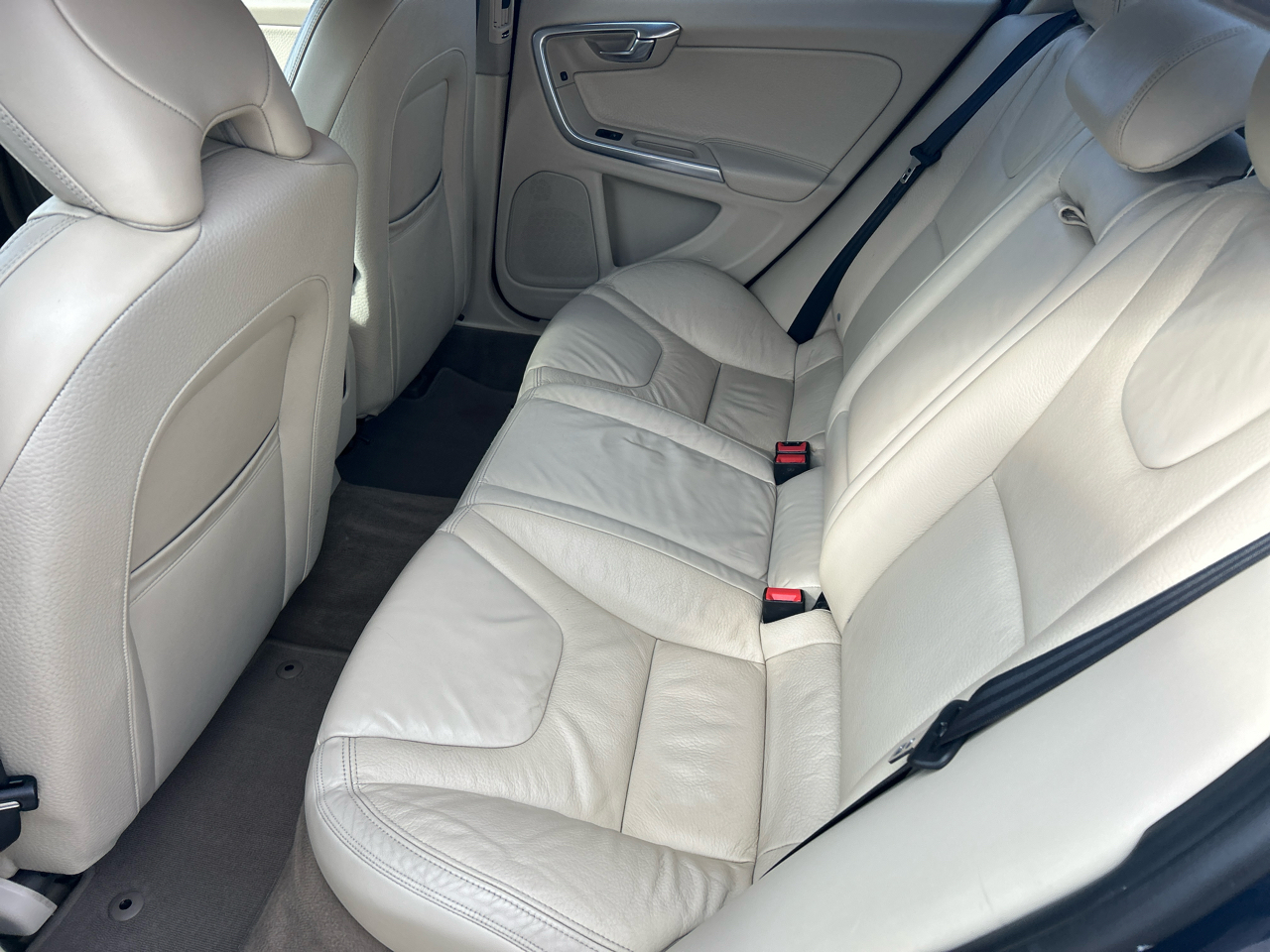 Volvo S60 4dr Sdn T5 AWD 2013