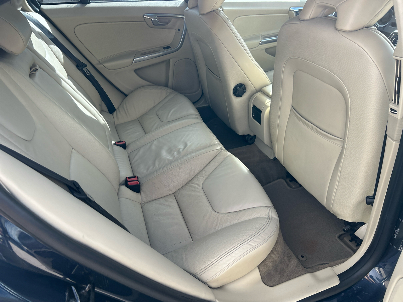 Volvo S60 4dr Sdn T5 AWD 2013