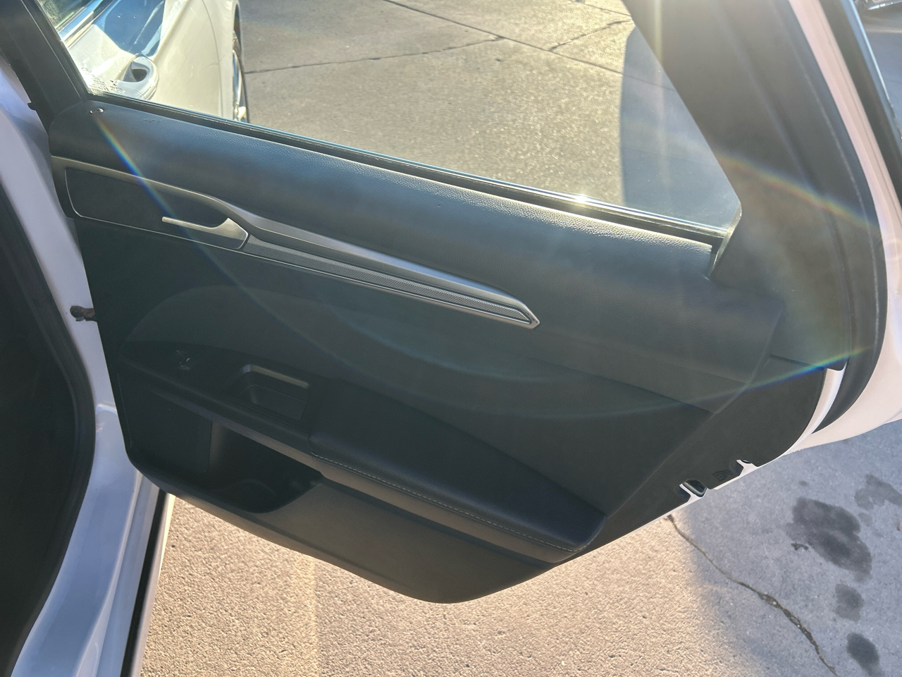 Ford Fusion SE FWD 2017