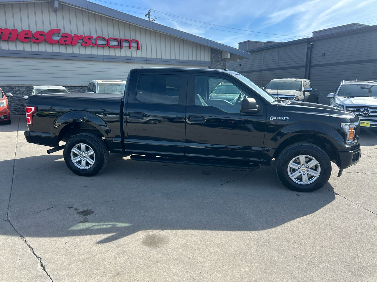 Ford F-150 4WD SuperCrew 139" XL 2019