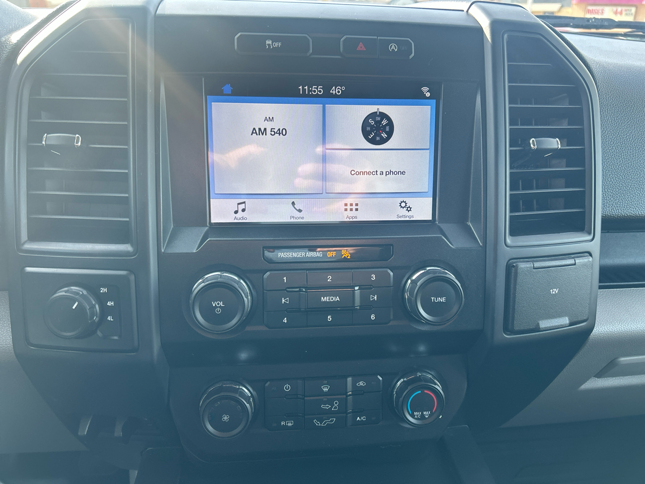 Ford F-150 4WD SuperCrew 139" XL 2019