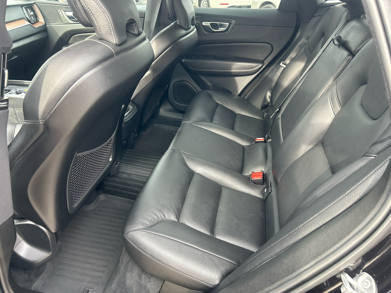 Volvo XC60 B5 AWD Momentum 2022