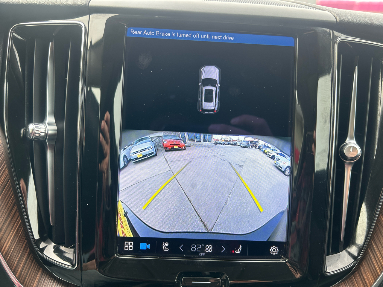 Volvo XC60 B5 AWD Momentum 2022