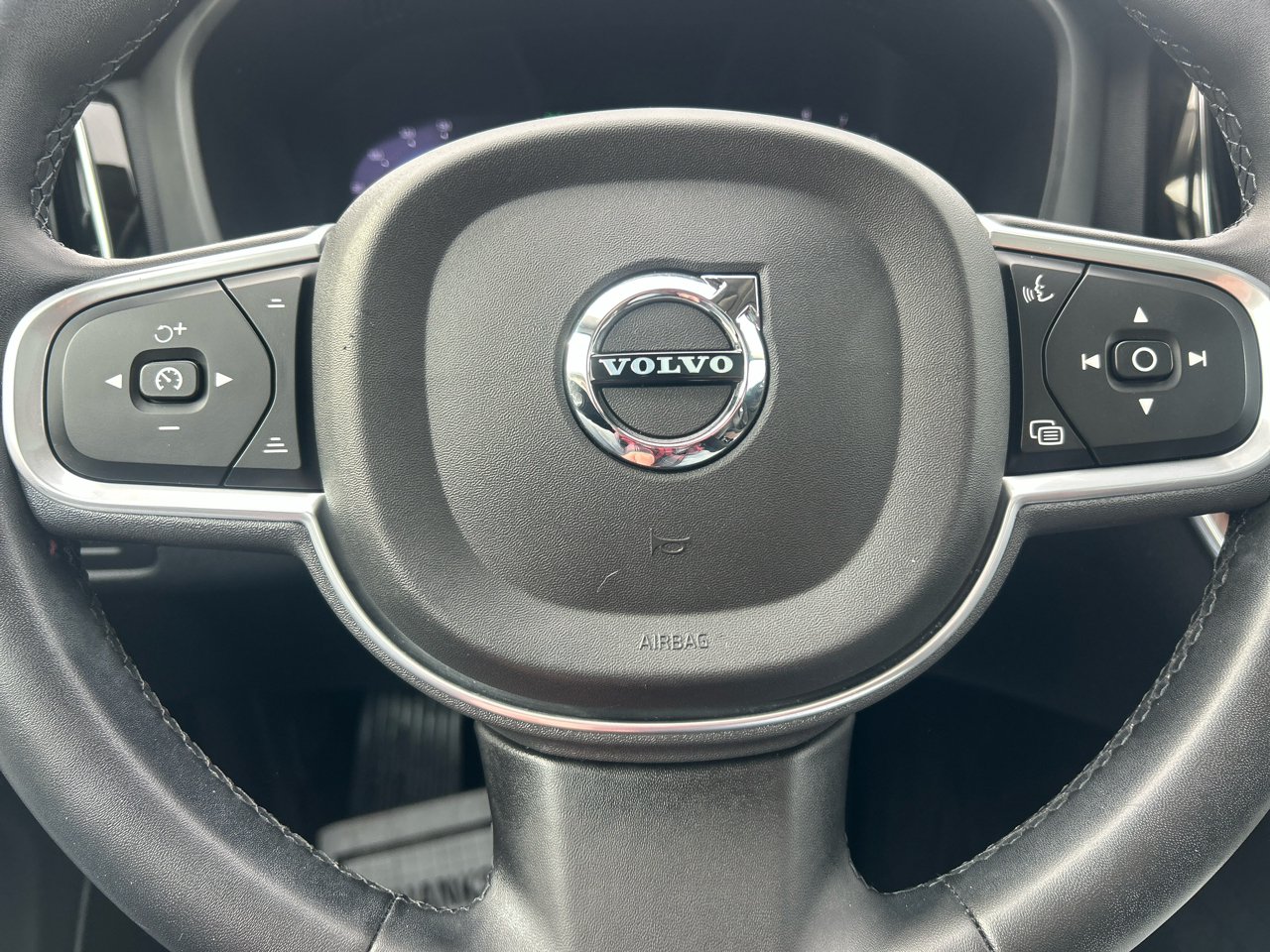 Volvo XC60 B5 AWD Momentum 2022