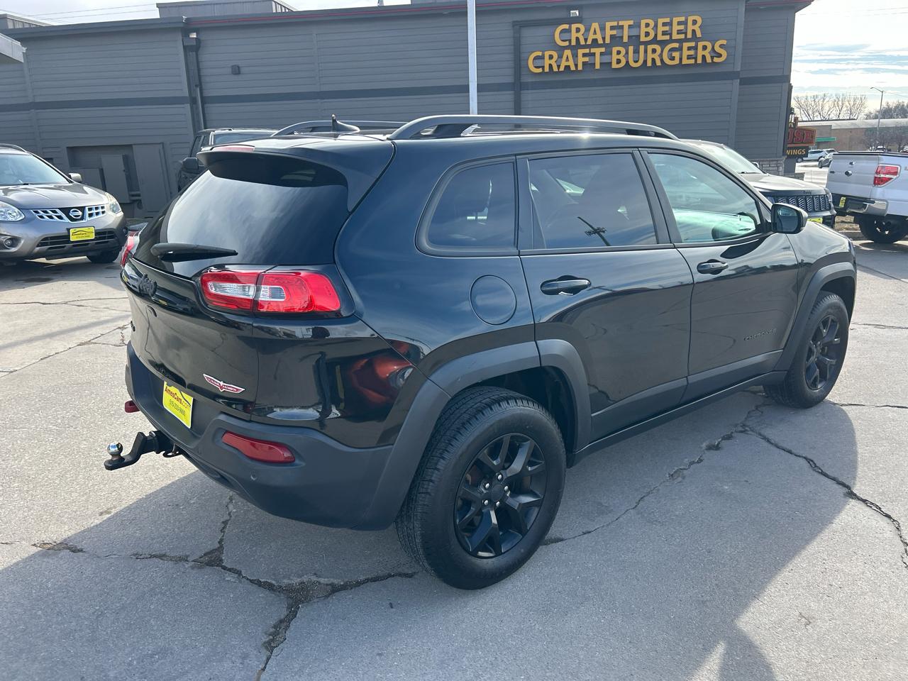 Jeep Cherokee 4WD 4dr Trailhawk 2016