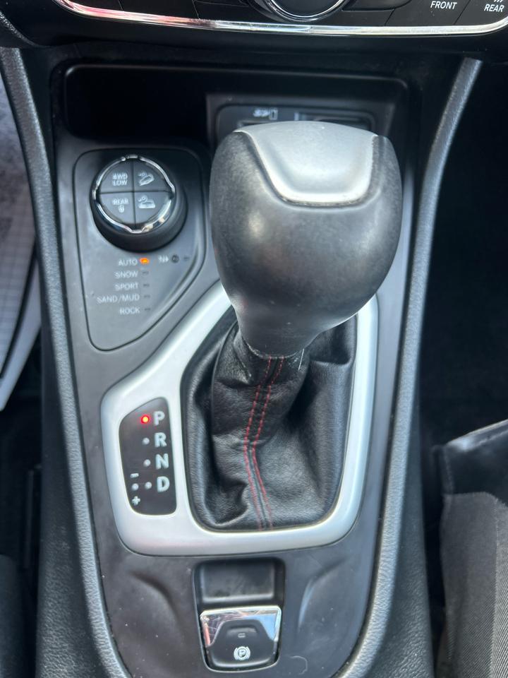 Jeep Cherokee 4WD 4dr Trailhawk 2016