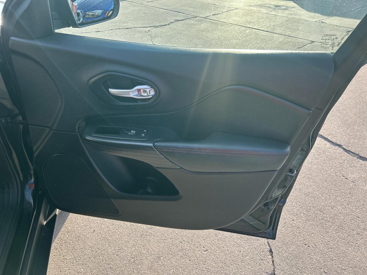 Jeep Cherokee 4WD 4dr Trailhawk 2016