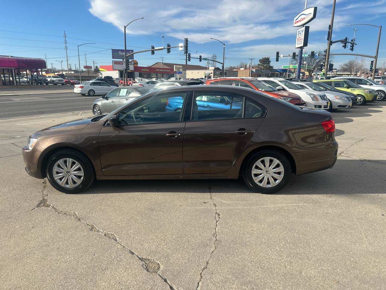 Volkswagen Jetta Sedan 4dr Auto S 2014