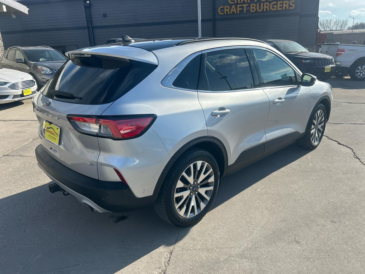 Ford Escape Titanium AWD 2020