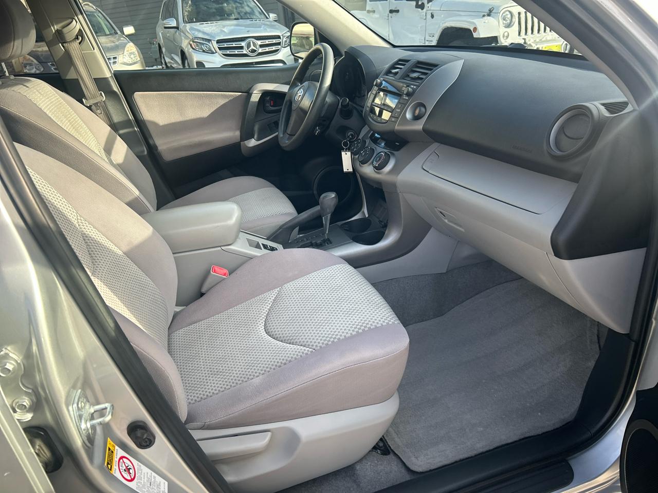 Toyota RAV4 4WD 4dr 4-cyl 4-Spd AT (Natl) 2008