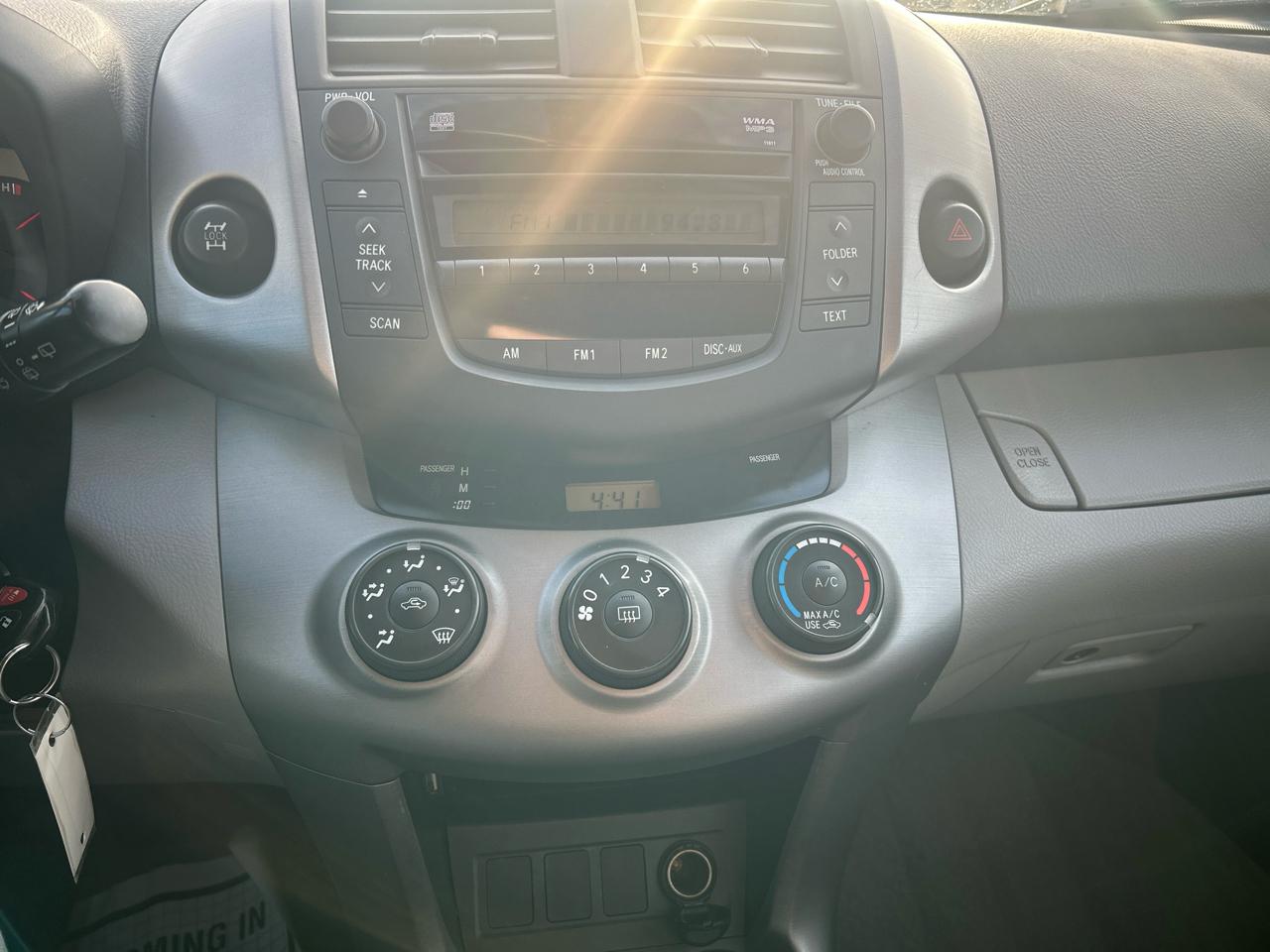 Toyota RAV4 4WD 4dr 4-cyl 4-Spd AT (Natl) 2008