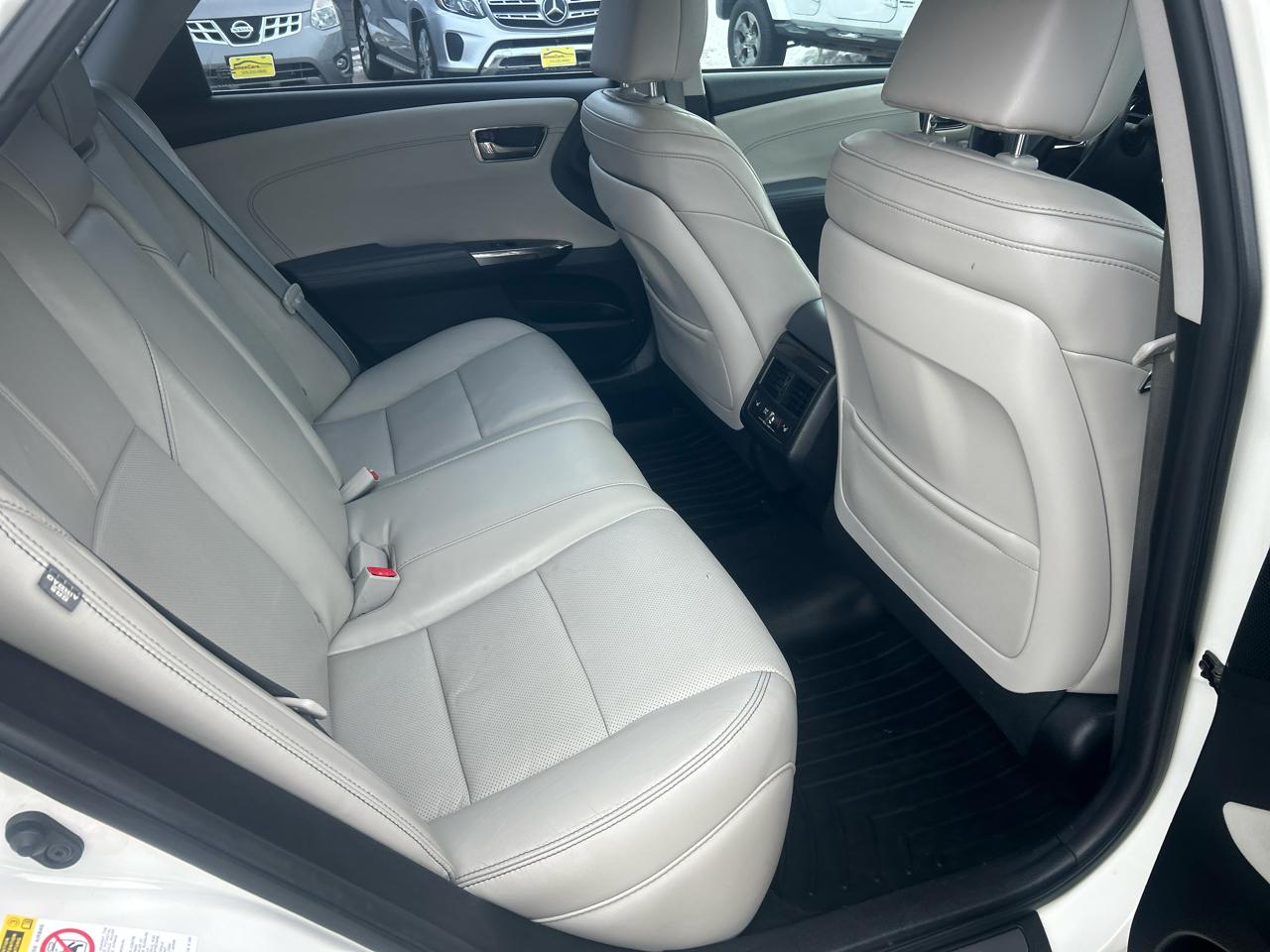 Toyota Avalon 4dr Sdn XLE Premium (Natl) 2014