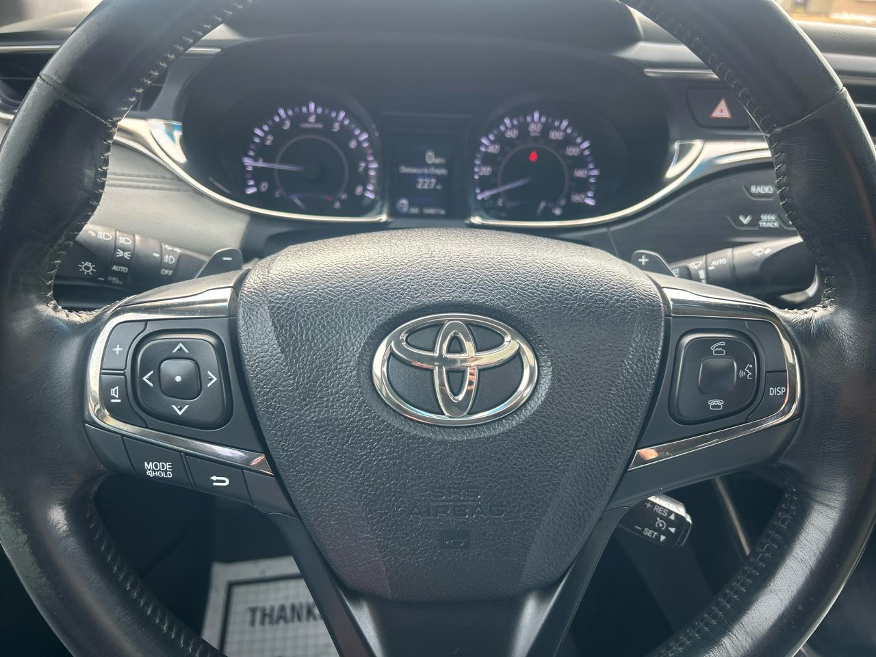 Toyota Avalon 4dr Sdn XLE Premium (Natl) 2014