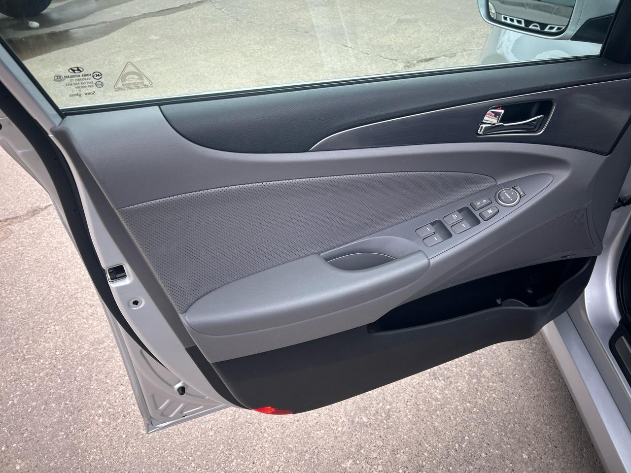 Hyundai Sonata Hybrid 4dr Sdn Limited 2013