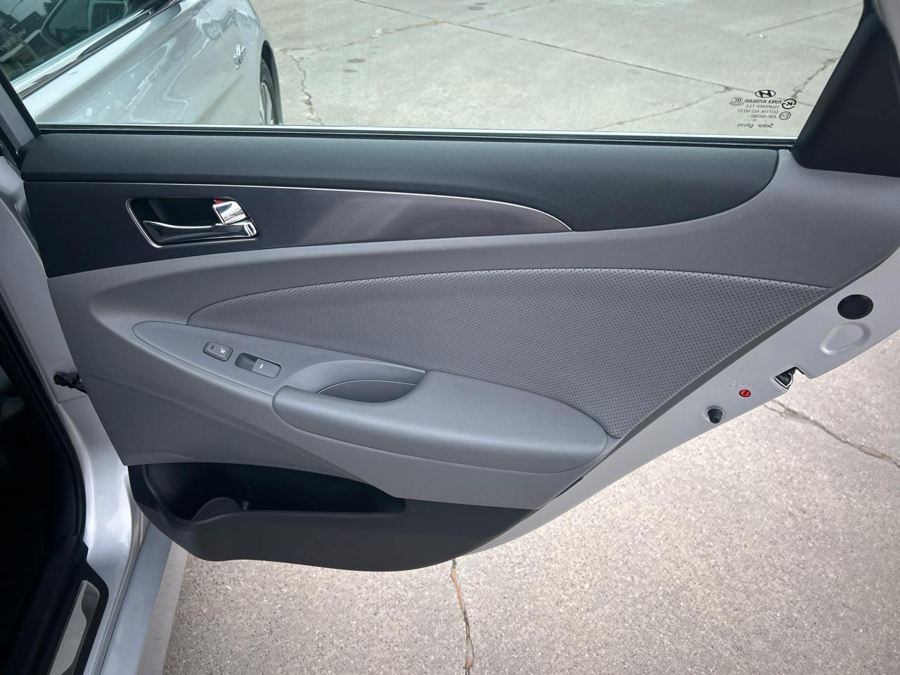 Hyundai Sonata Hybrid 4dr Sdn Limited 2013