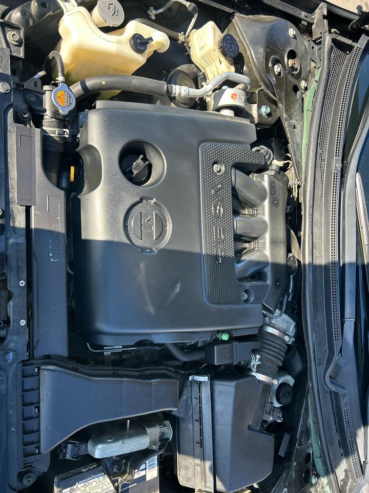 Nissan Altima 2dr Cpe V6 Man 3.5 SE 2009