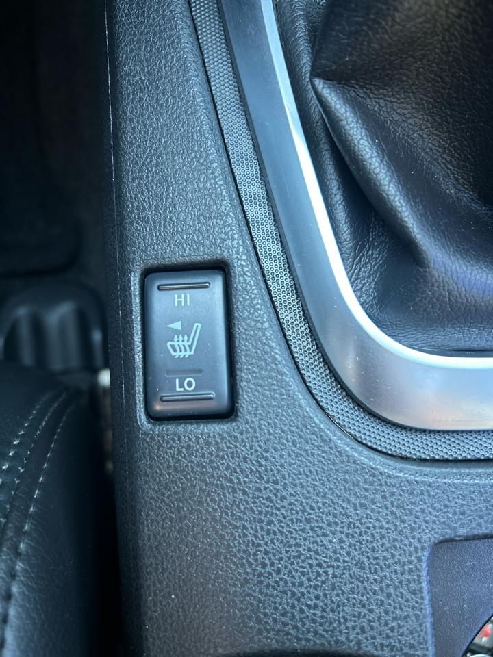 Nissan Altima 2dr Cpe V6 Man 3.5 SE 2009