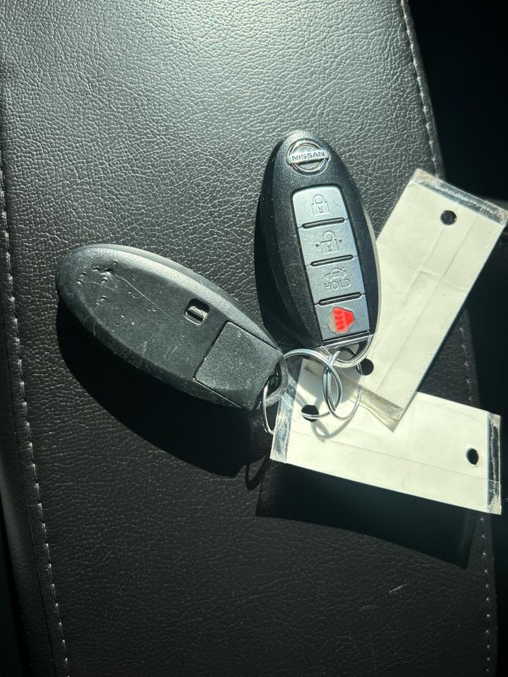 Nissan Altima 2dr Cpe V6 Man 3.5 SE 2009