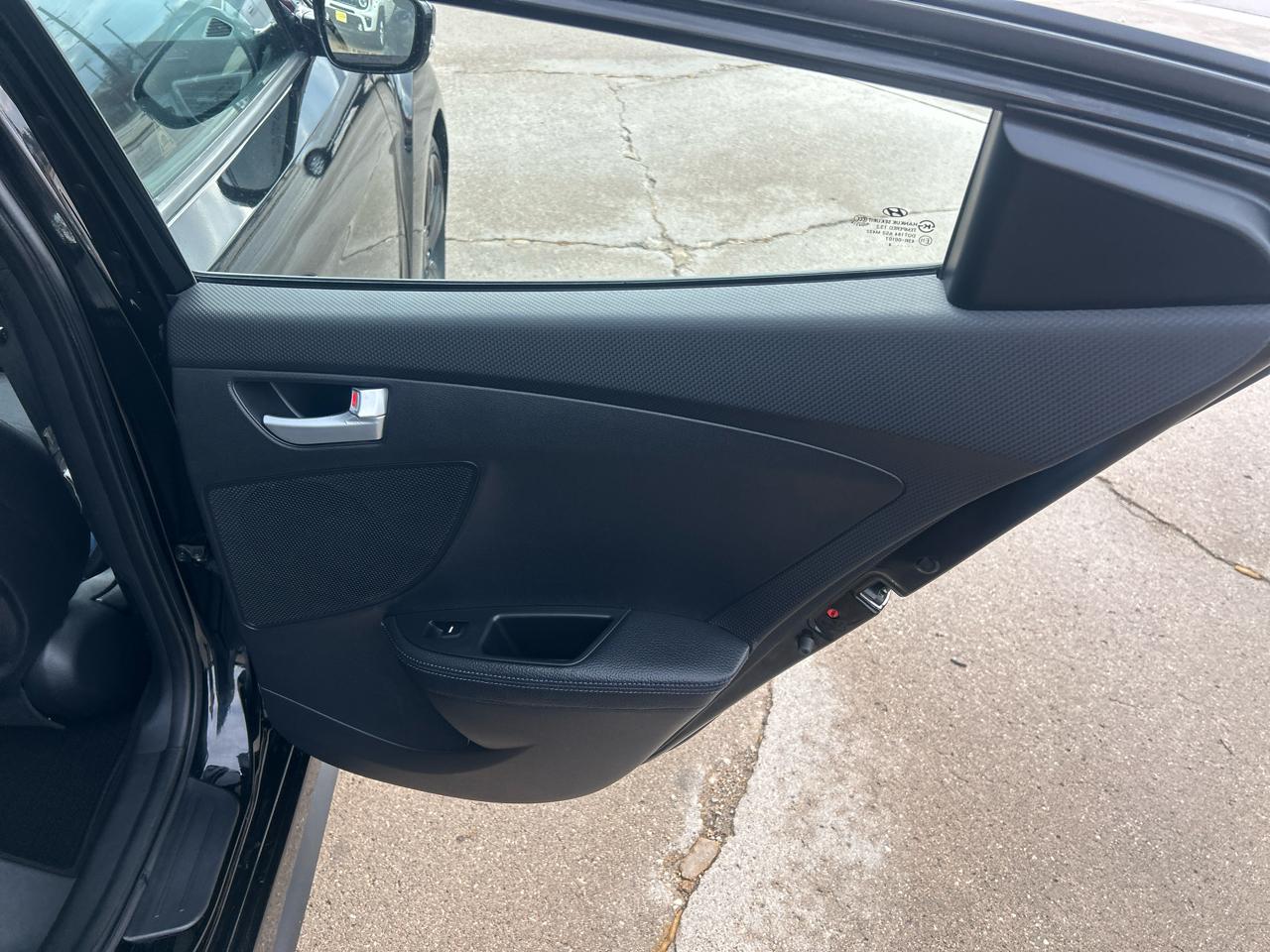 Hyundai Veloster 3dr Cpe Auto Turbo w/Blue Int 2014