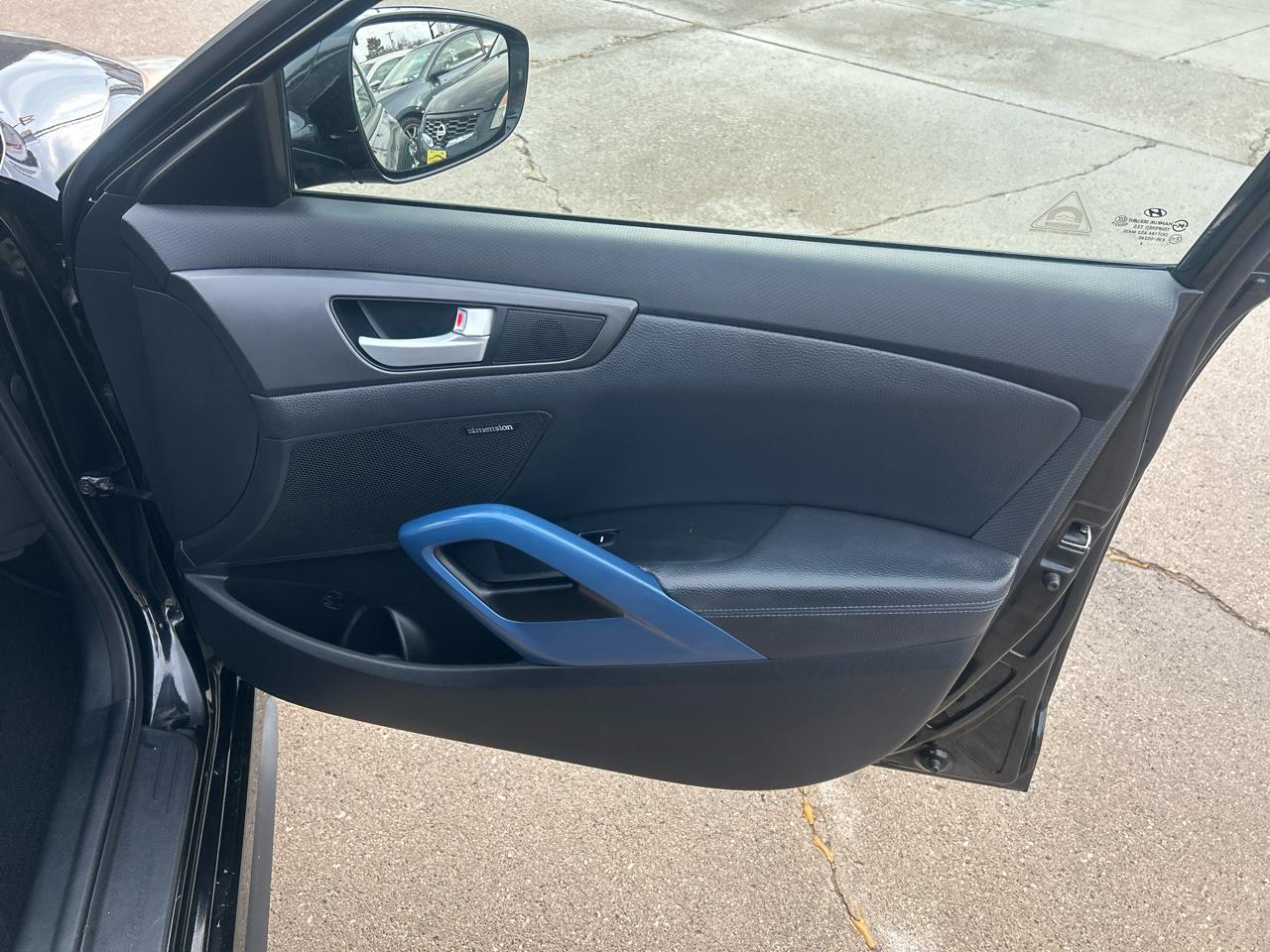 Hyundai Veloster 3dr Cpe Auto Turbo w/Blue Int 2014